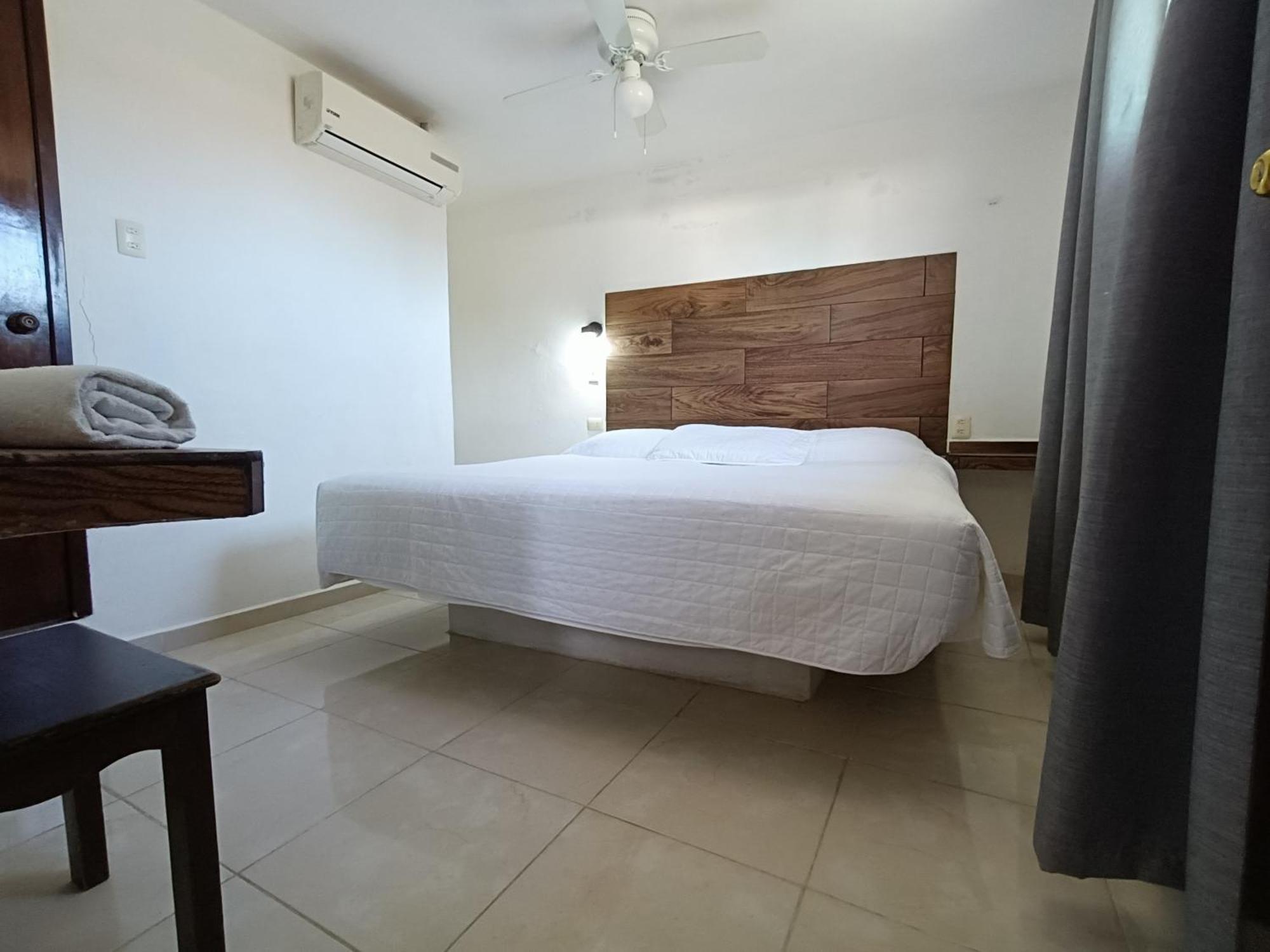 Hotel Rath Campeche Camera foto
